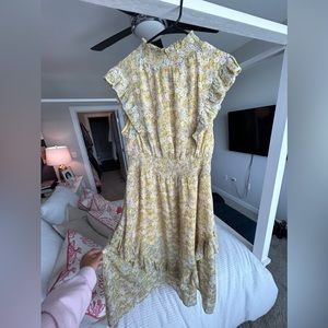 Size Large Moodie Dress in Yellow Floral